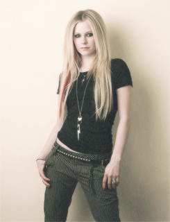 Avril Lavigne 2013  